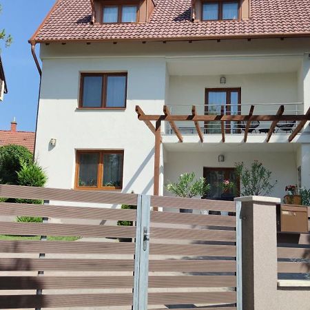 Fabi 2 Appartement Hévíz Buitenkant foto
