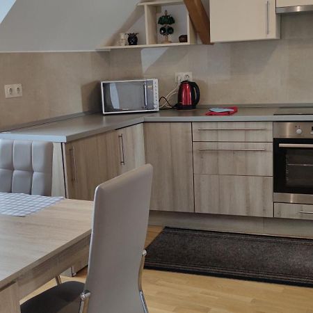 Fabi 2 Appartement Hévíz Buitenkant foto
